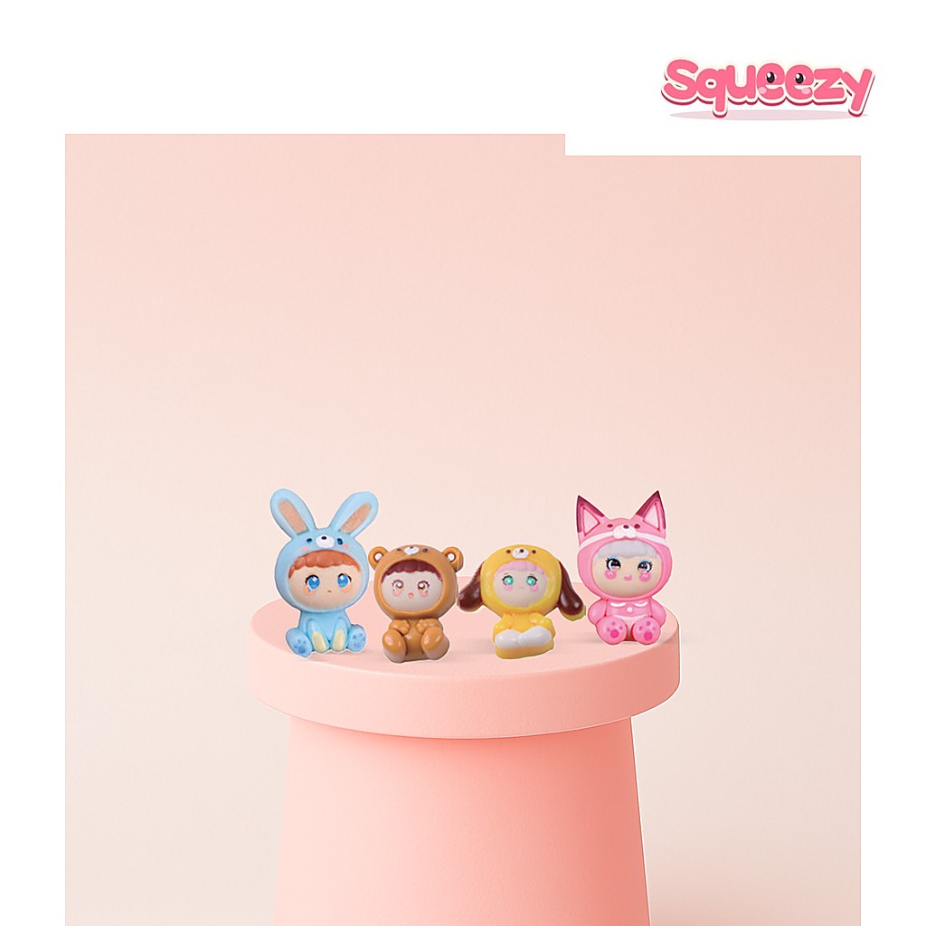 Lovely Doll Squishies being squeezed