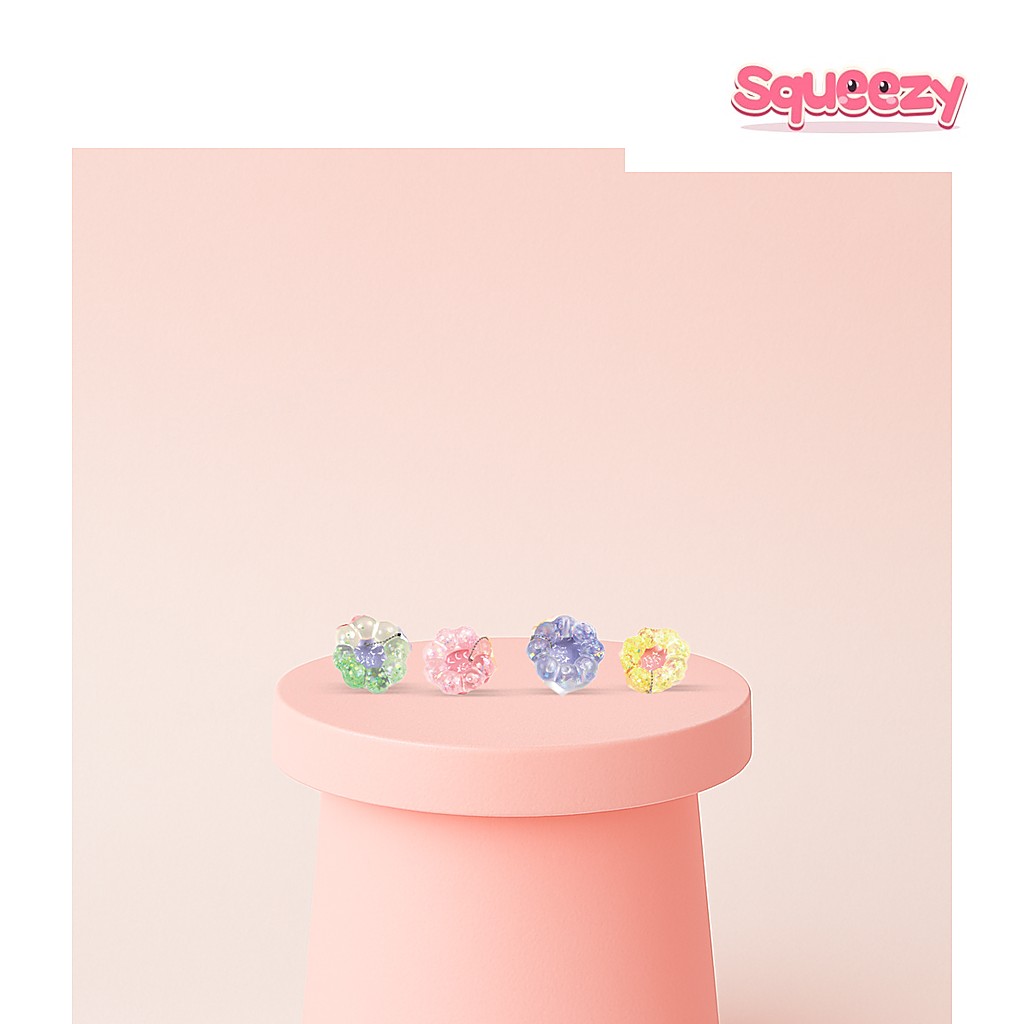 Squishy Bracelet Flower Bracelet being squeezed